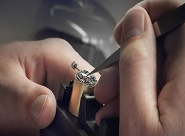 欧米茄指定官方售后保养中心